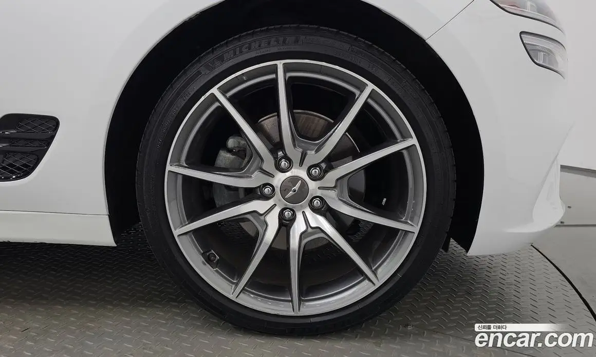 Genesis G70 2020 2.0 автомат (гидро), фото 4 Genesis G70 2020 2.0 автомат (гидро), фото 4