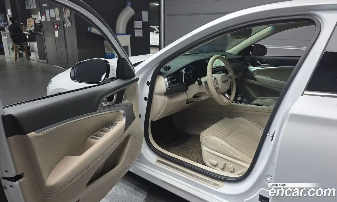 Genesis G70 2022 2.0 автомат (гидро), фото 13 Genesis G70 2022 2.0 автомат (гидро), фото 13