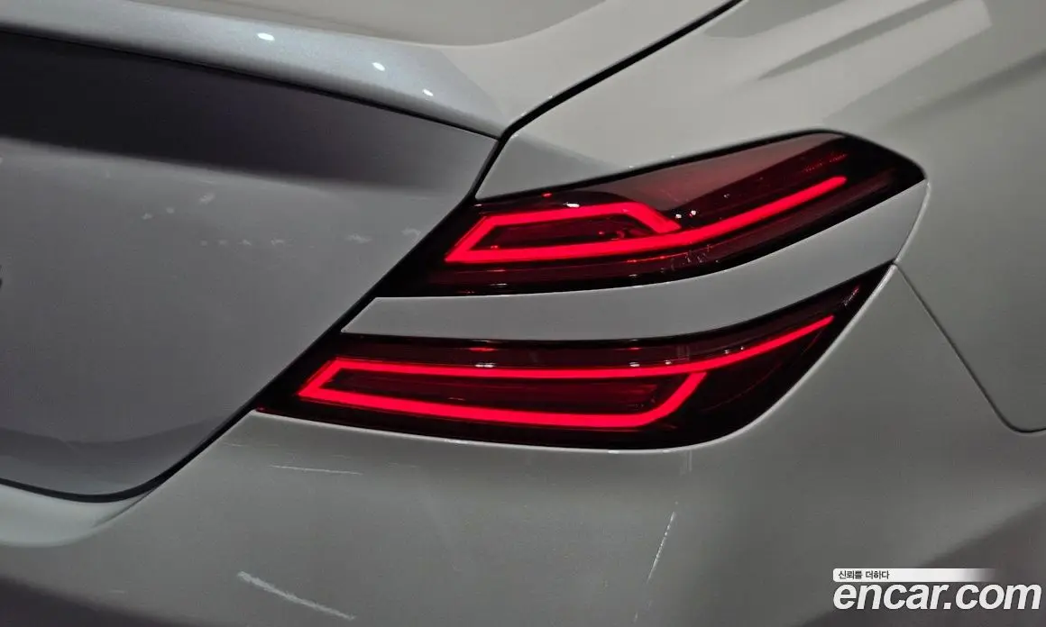 Genesis G70 2022 2.0 автомат (гидро), фото 9 Genesis G70 2022 2.0 автомат (гидро), фото 9
