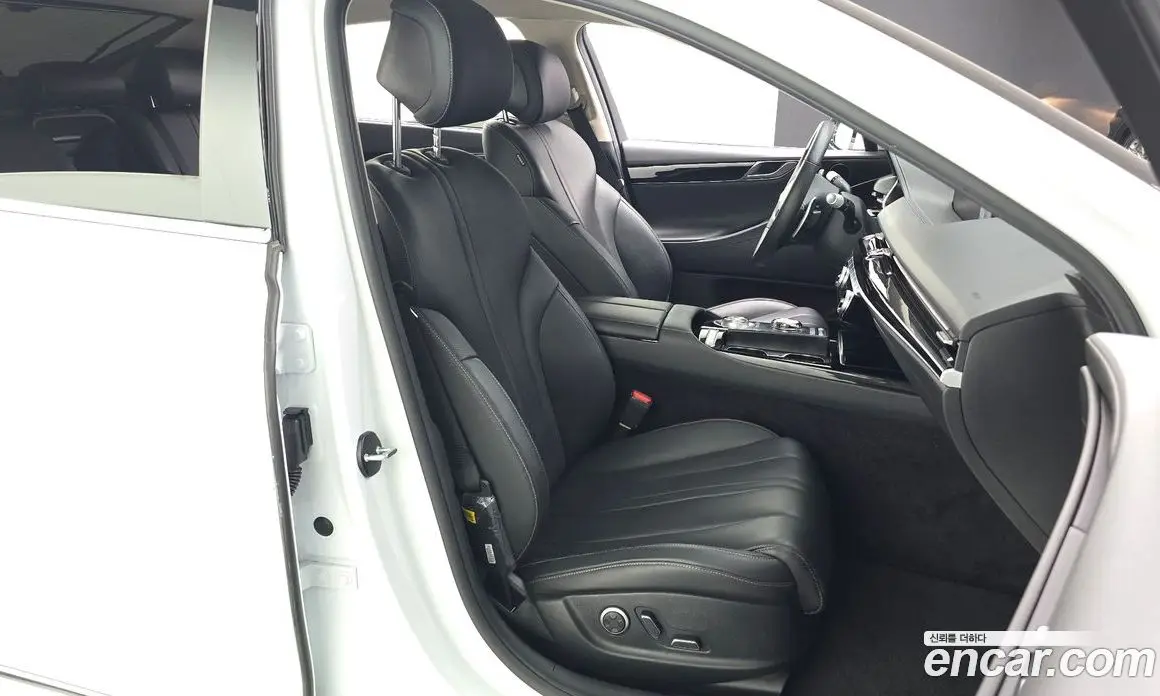 Genesis G80 2023 2.5 автомат (гидро), фото 12 Genesis G80 2023 2.5 автомат (гидро), фото 12