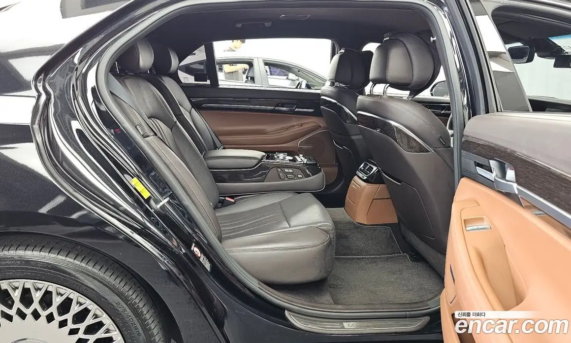 Genesis G90 2019 3.8 автомат (гидро), фото 18 Genesis G90 2019 3.8 автомат (гидро), фото 18