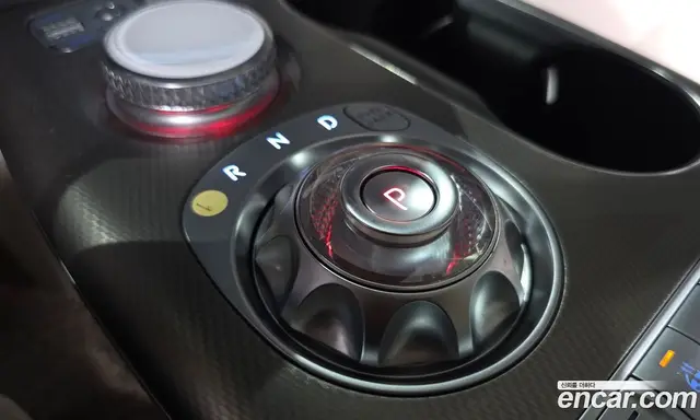Genesis GV60 2021 0.1 автомат (гидро), миниатюра 12