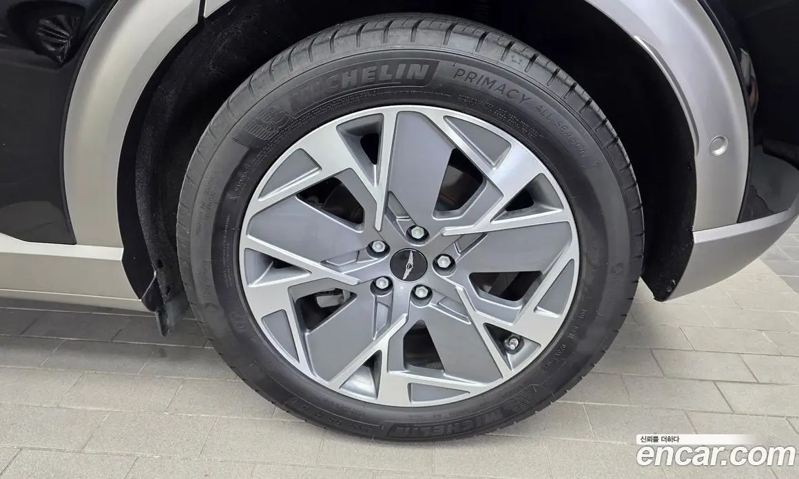 Genesis GV60 2022 0.1 автомат (гидро), фото 7 Genesis GV60 2022 0.1 автомат (гидро), фото 7