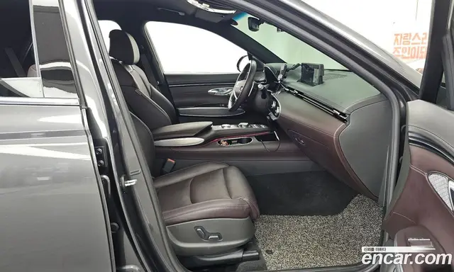 Genesis GV70 2021 2.2 автомат (гидро), миниатюра 11 Genesis GV70 2021 2.2 автомат (гидро), миниатюра 11