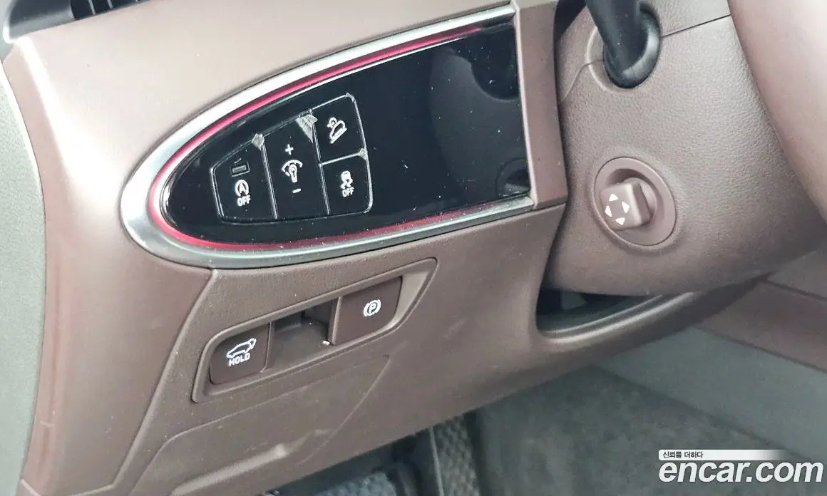 Genesis GV70 2021 2.2 автомат (гидро), фото 18 Genesis GV70 2021 2.2 автомат (гидро), фото 18