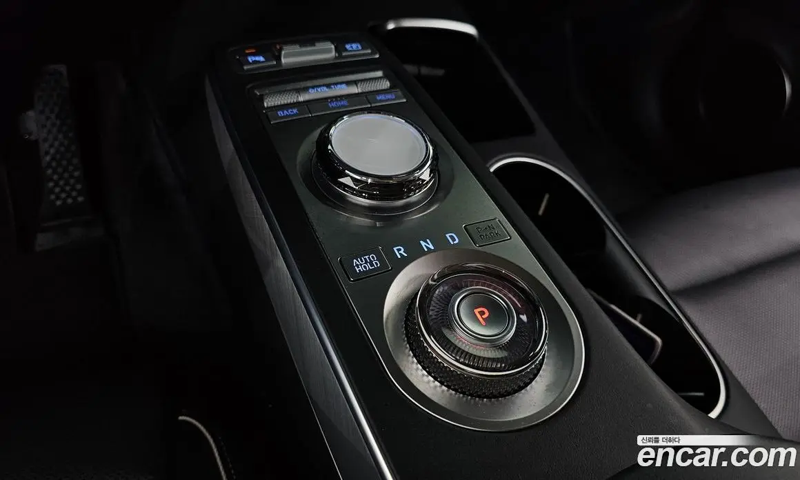 Genesis GV70 2022 0.1 автомат (гидро), фото 12
