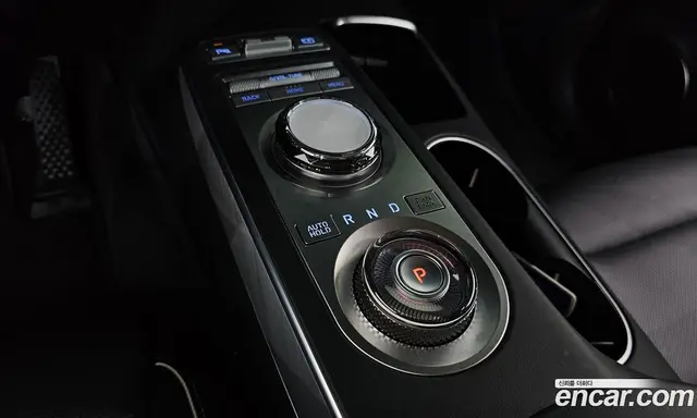 Genesis GV70 2022 0.1 автомат (гидро), миниатюра 12