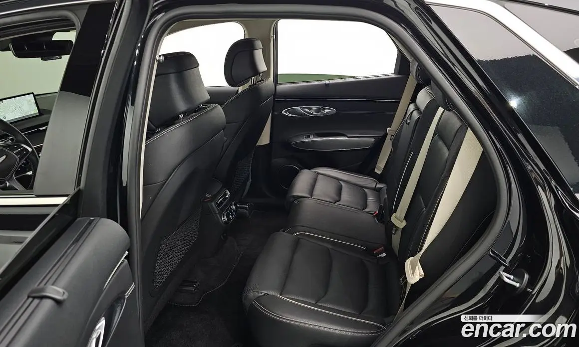 Genesis GV70 2022 0.1 автомат (гидро), фото 17