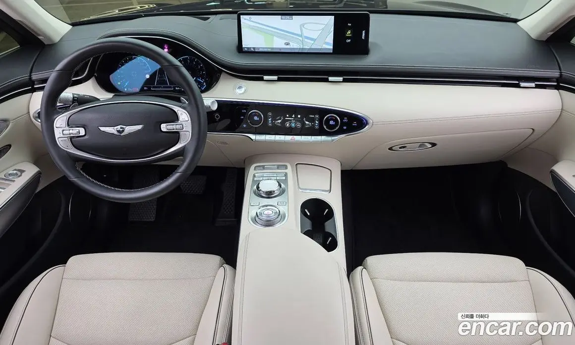 Genesis GV70 2023 2.5 автомат (гидро), фото 7 Genesis GV70 2023 2.5 автомат (гидро), фото 7