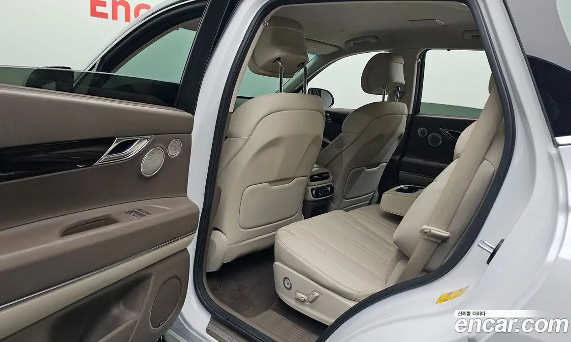 Genesis GV80 2023 2.5 автомат (гидро), фото 17 Genesis GV80 2023 2.5 автомат (гидро), фото 17