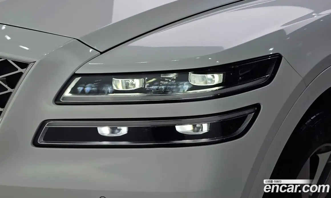 Genesis GV80 2023 2.5 автомат (гидро), фото 8 Genesis GV80 2023 2.5 автомат (гидро), фото 8