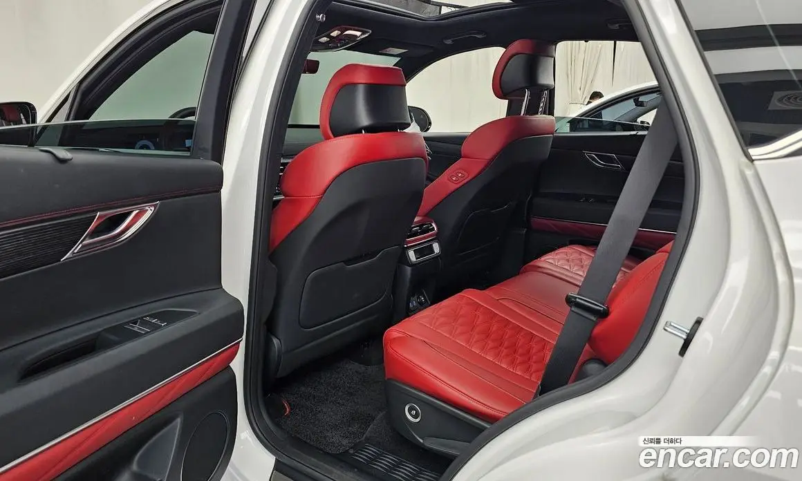 Genesis GV80 2024 2.5 автомат (гидро), фото 12 Genesis GV80 2024 2.5 автомат (гидро), фото 12