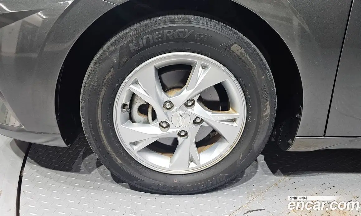 Hyundai Avante 2021 1.6 автомат (гидро), фото 5