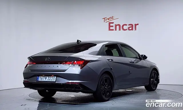 Hyundai Avante 2021 1.6 автомат (гидро), миниатюра 2