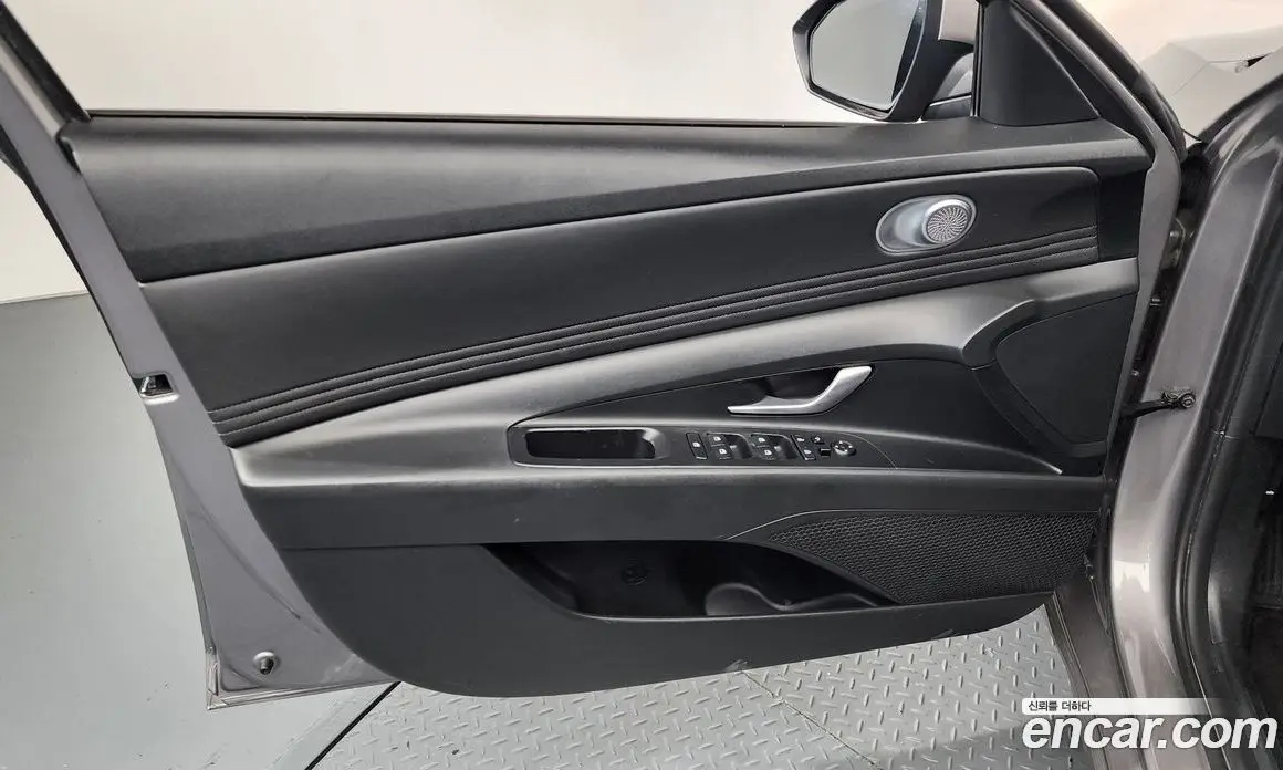 Hyundai Avante 2021 1.6 автомат (гидро), фото 14