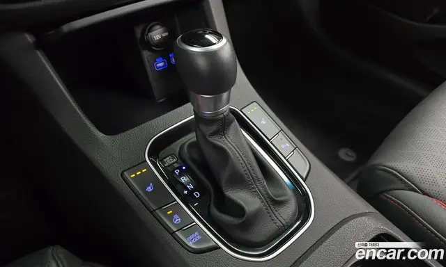 Hyundai i30 2018 1.4 автомат (гидро), миниатюра 12