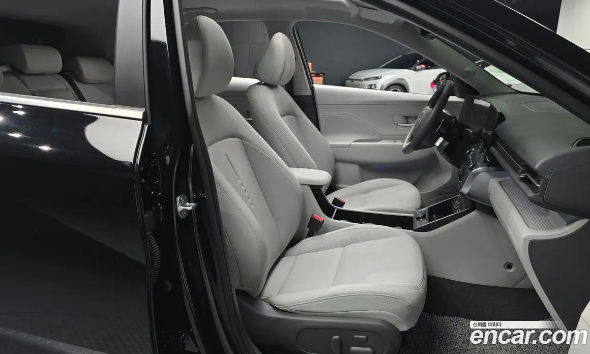Hyundai Kona 2024 1.6 автомат (гидро), фото 15