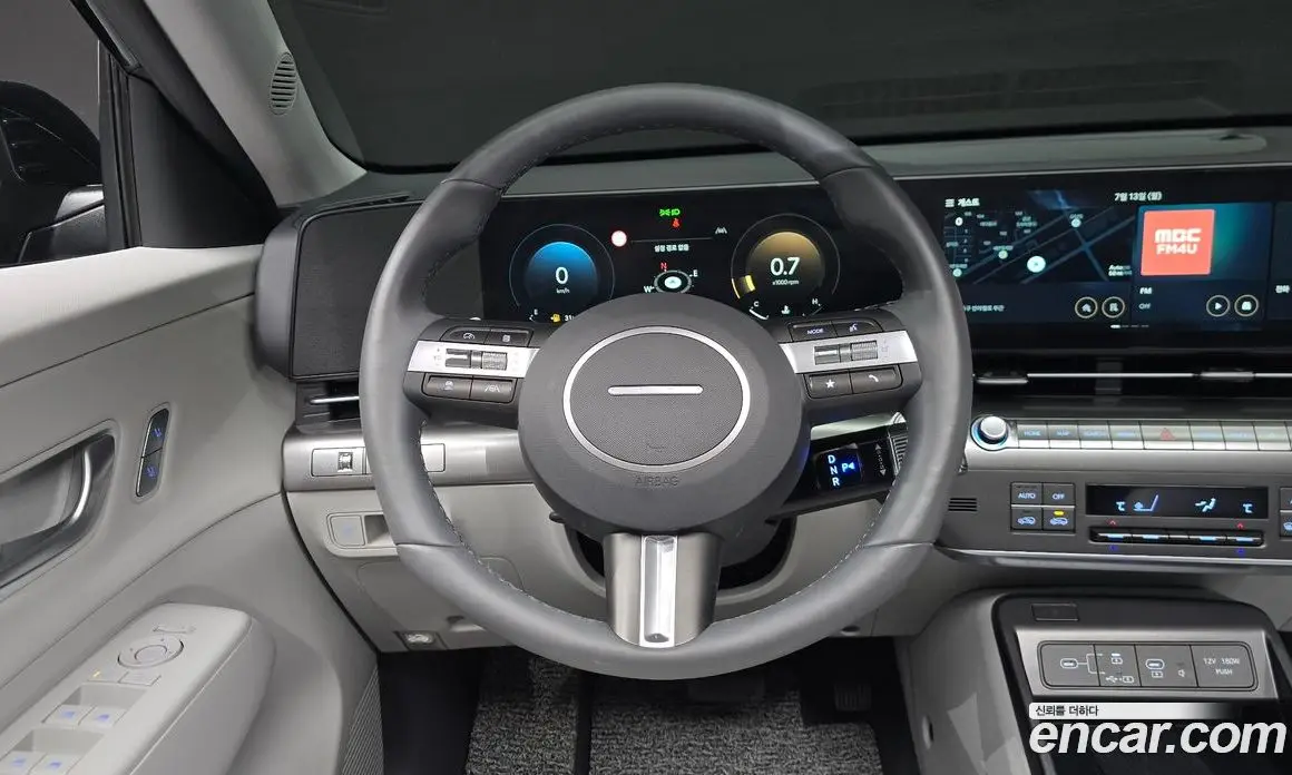 Hyundai Kona 2024 1.6 автомат (гидро), фото 17