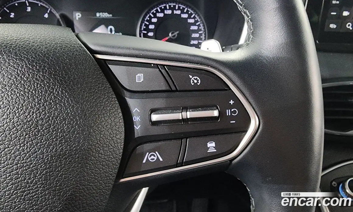 Hyundai Santa Fe 2022 2.2 автомат (гидро), фото 23