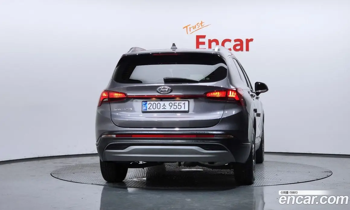 Hyundai Santa Fe 2022 2.2 автомат (гидро), фото 4