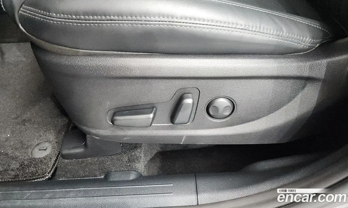 Hyundai Santa Fe 2022 2.2 автомат (гидро), фото 31