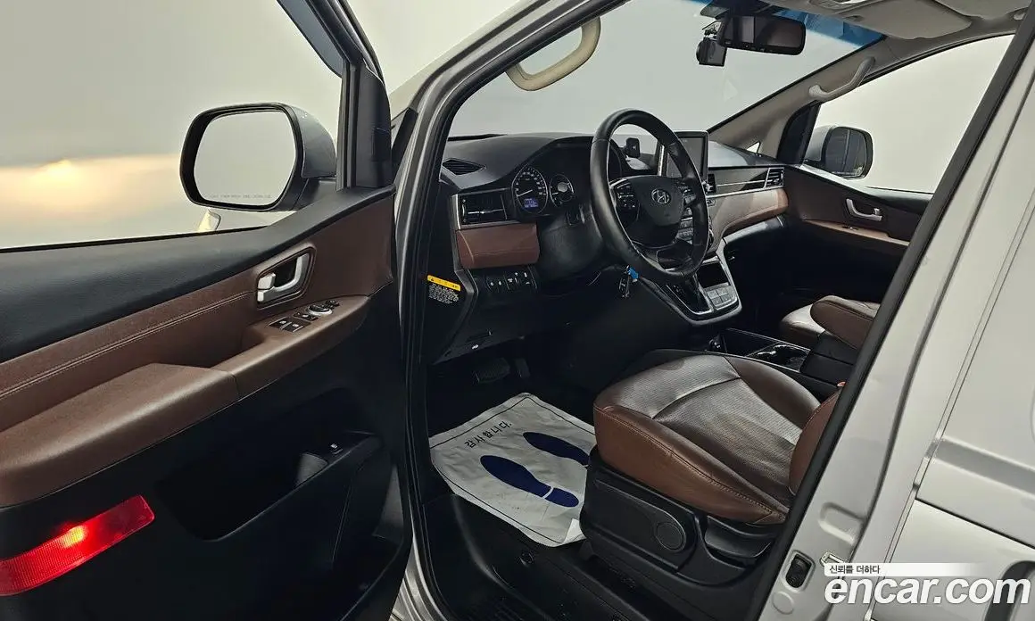 Hyundai Starex 2019 2.5 автомат (гидро), фото 13 Hyundai Starex 2019 2.5 автомат (гидро), фото 13