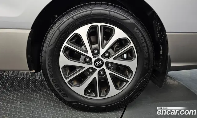 Hyundai Starex 2019 2.5 автомат (гидро), миниатюра 7 Hyundai Starex 2019 2.5 автомат (гидро), миниатюра 7