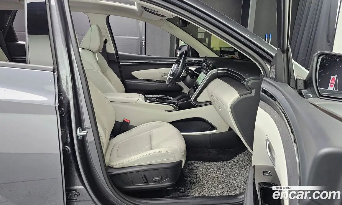 Hyundai Tucson 2023 1.6 автомат (гидро), фото 12