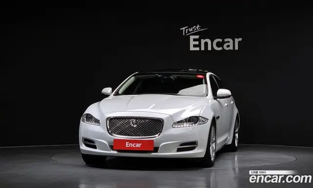 Jaguar XJ 2012 3.0 автомат (гидро), миниатюра 3 Jaguar XJ 2012 3.0 автомат (гидро), миниатюра 3