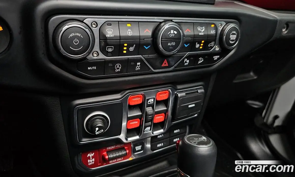 Jeep Wrangler 2019 2.0 автомат (гидро), фото 23 Jeep Wrangler 2019 2.0 автомат (гидро), фото 23