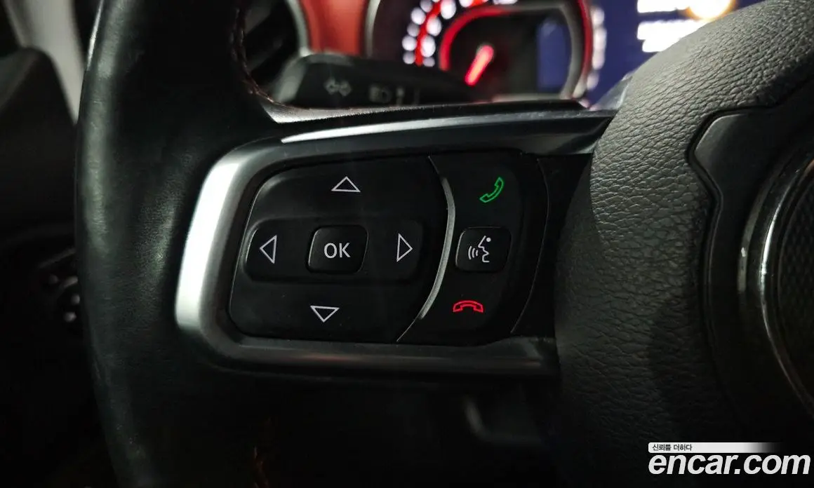 Jeep Wrangler 2019 2.0 автомат (гидро), фото 28 Jeep Wrangler 2019 2.0 автомат (гидро), фото 28