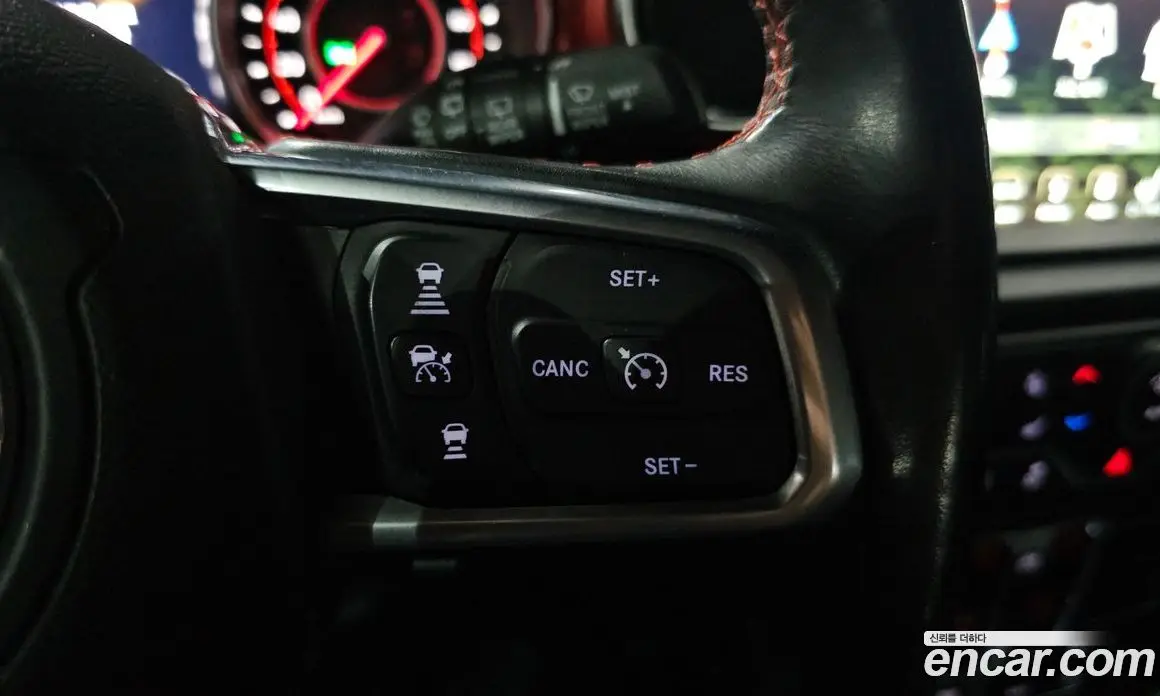 Jeep Wrangler 2019 2.0 автомат (гидро), фото 29 Jeep Wrangler 2019 2.0 автомат (гидро), фото 29