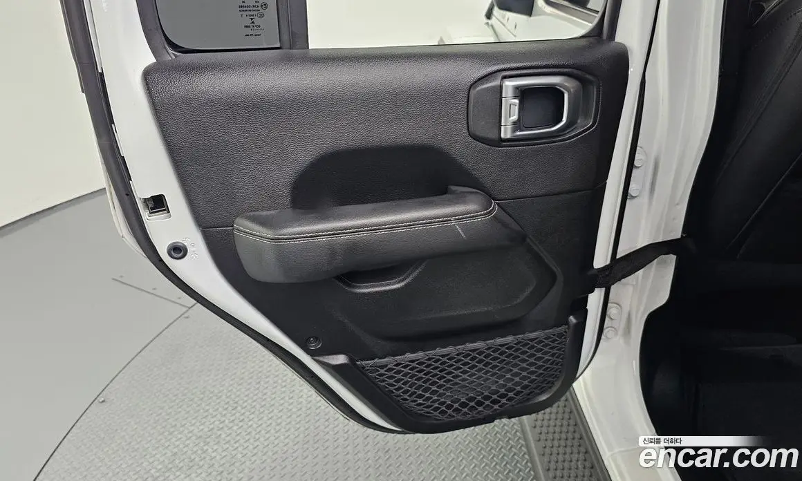 Jeep Wrangler 2019 2.0 автомат (гидро), фото 15 Jeep Wrangler 2019 2.0 автомат (гидро), фото 15