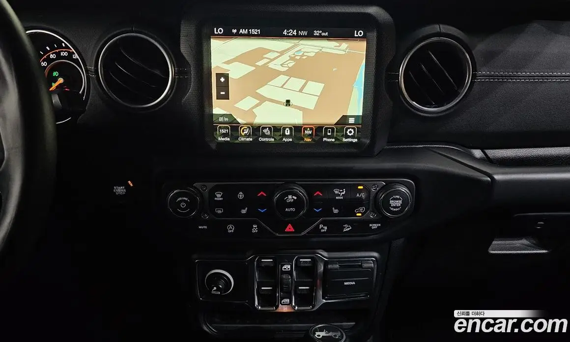 Jeep Wrangler 2019 2.0 автомат (гидро), фото 19 Jeep Wrangler 2019 2.0 автомат (гидро), фото 19