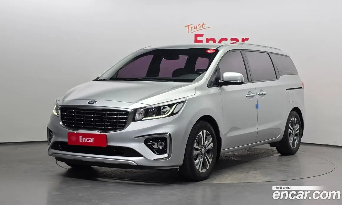 Kia Carnival 2020 2.2 автомат (гидро), фото 1 Kia Carnival 2020 2.2 автомат (гидро), фото 1