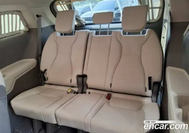 Kia Carnival 2022 3.5 автомат (гидро), миниатюра 11 Kia Carnival 2022 3.5 автомат (гидро), миниатюра 11