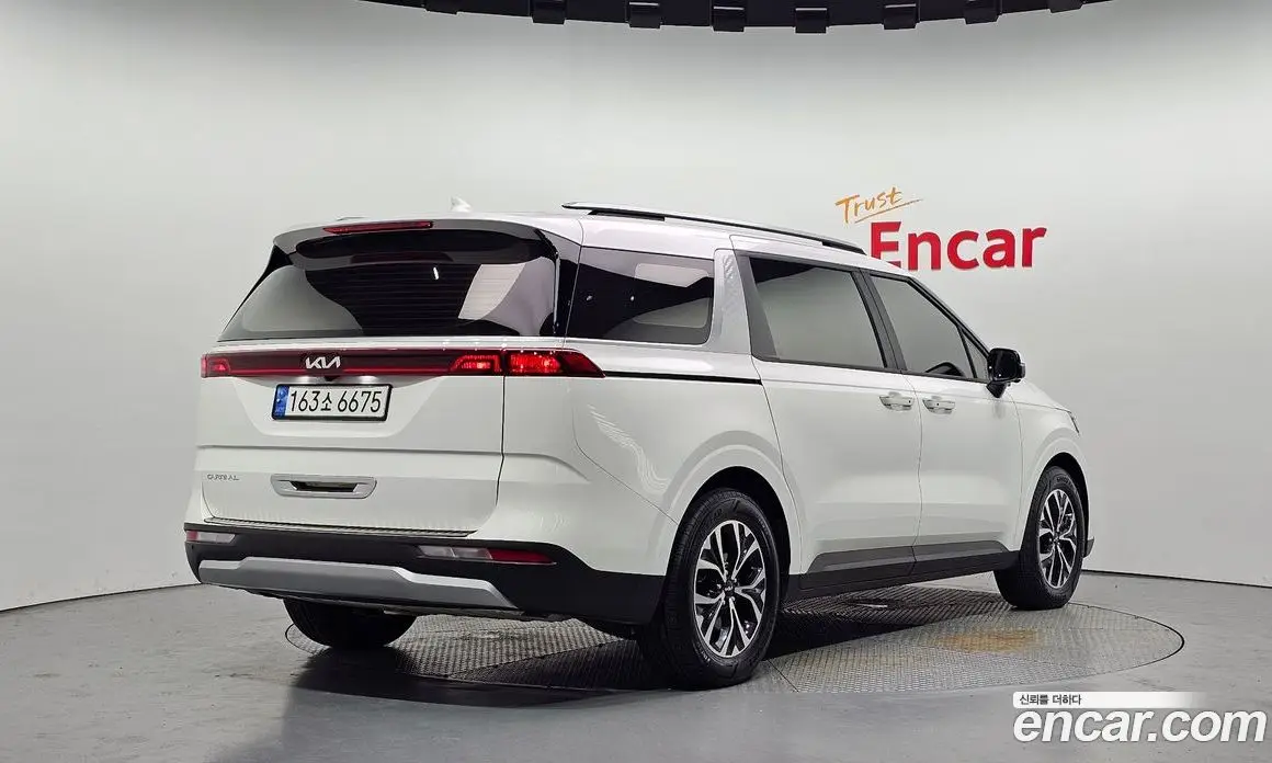 Kia Carnival 2023 3.5 автомат (гидро), фото 2 Kia Carnival 2023 3.5 автомат (гидро), фото 2