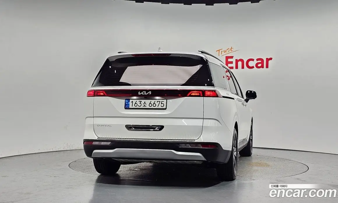 Kia Carnival 2023 3.5 автомат (гидро), фото 4 Kia Carnival 2023 3.5 автомат (гидро), фото 4