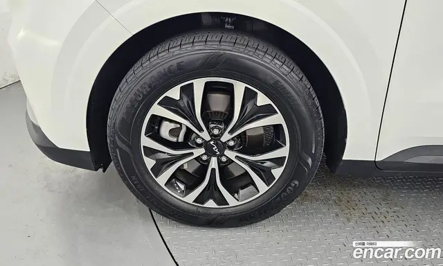 Kia Carnival 2023 3.5 автомат (гидро), миниатюра 5 Kia Carnival 2023 3.5 автомат (гидро), миниатюра 5