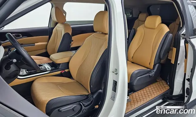 Kia Carnival 2023 3.5 автомат (гидро), миниатюра 10 Kia Carnival 2023 3.5 автомат (гидро), миниатюра 10