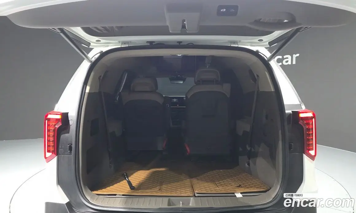Kia Carnival 2024 3.5 автомат (гидро), фото 20 Kia Carnival 2024 3.5 автомат (гидро), фото 20