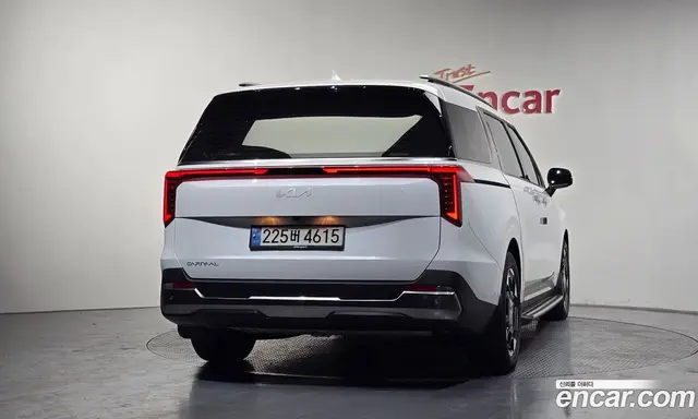 Kia Carnival 2024 2.2 автомат (гидро), миниатюра 4 Kia Carnival 2024 2.2 автомат (гидро), миниатюра 4