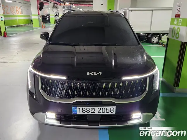 Kia Carnival, 2025, 2 200 км
