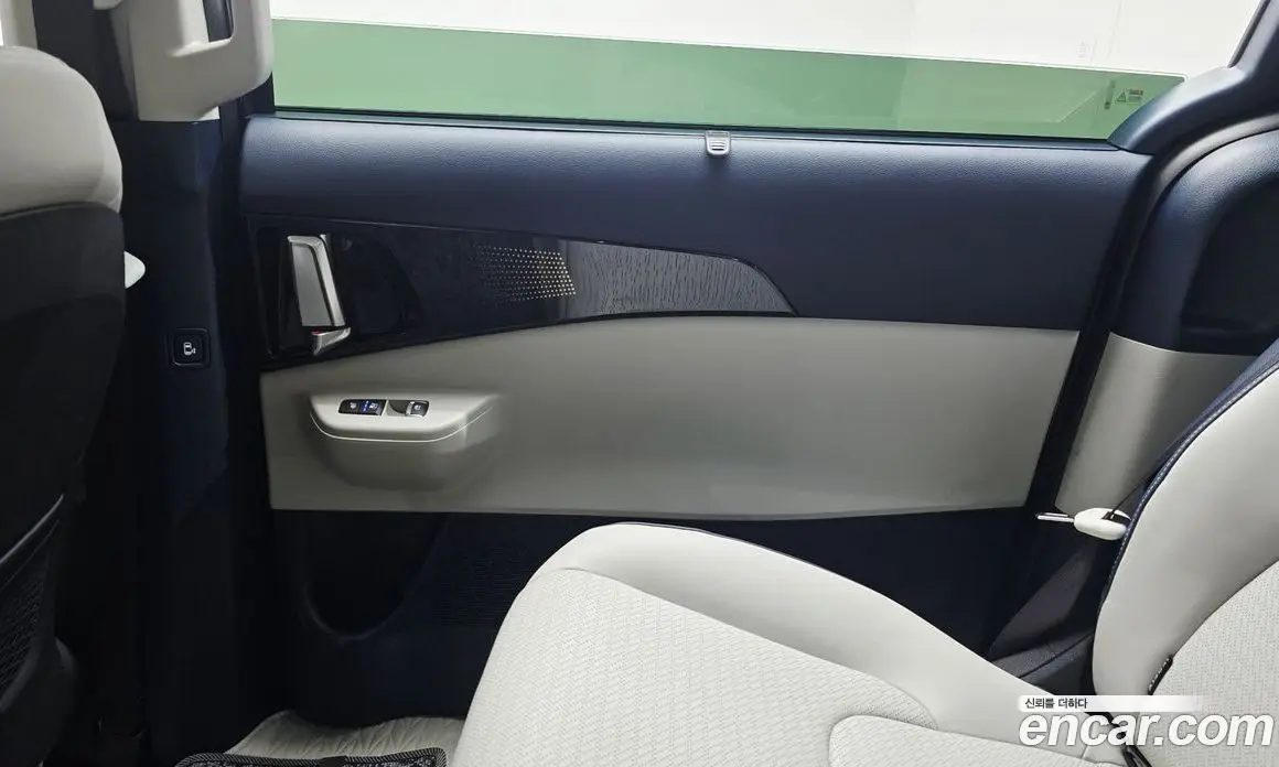 Kia Carnival 2025 1.6 автомат (гидро), фото 15