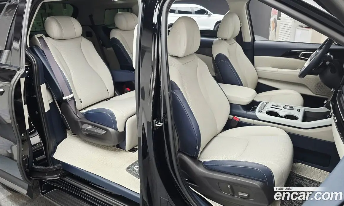 Kia Carnival 2025 1.6 автомат (гидро), фото 17
