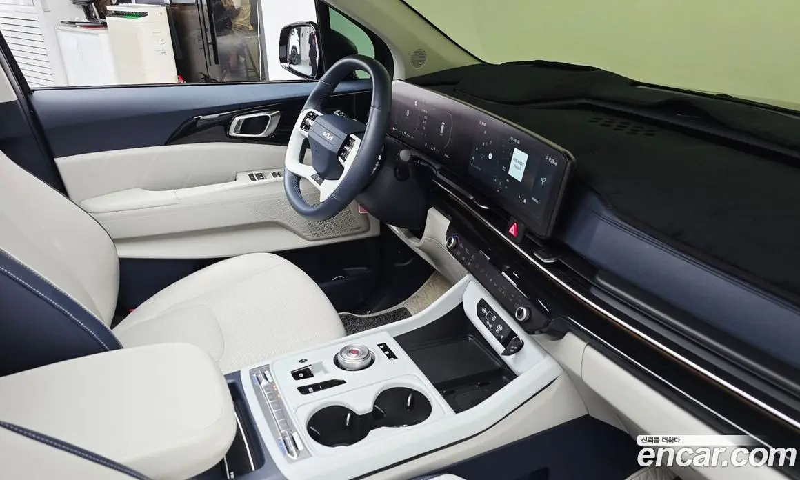 Kia Carnival 2025 1.6 автомат (гидро), фото 24