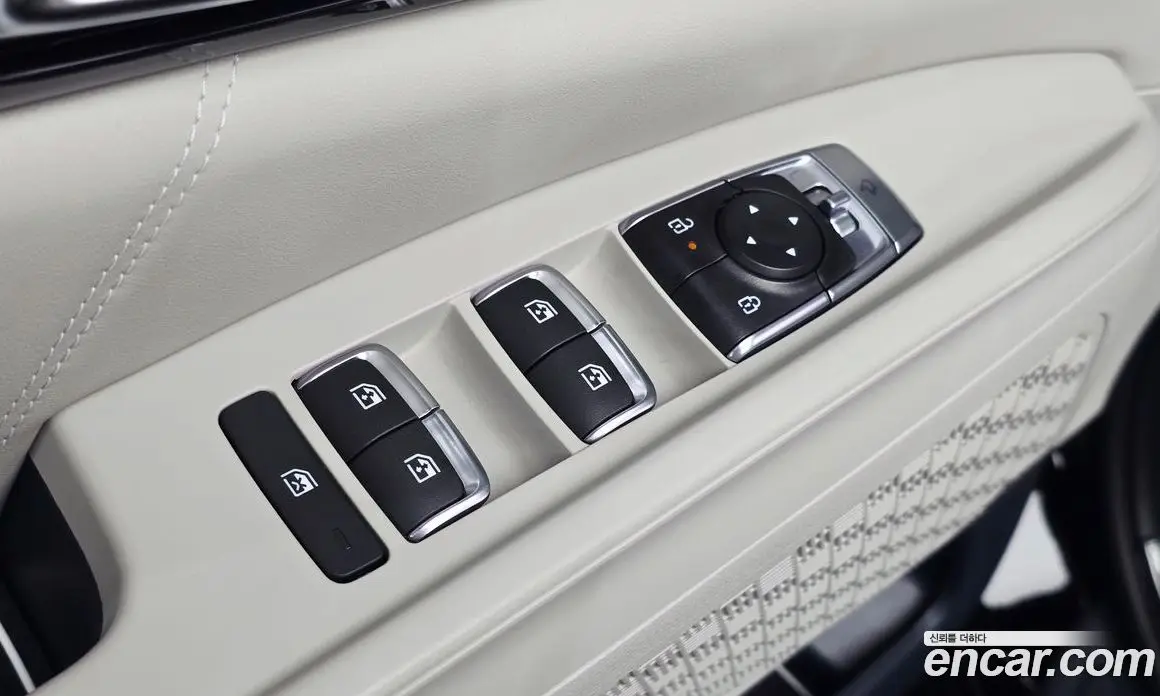 Kia Carnival 2025 1.6 автомат (гидро), фото 29