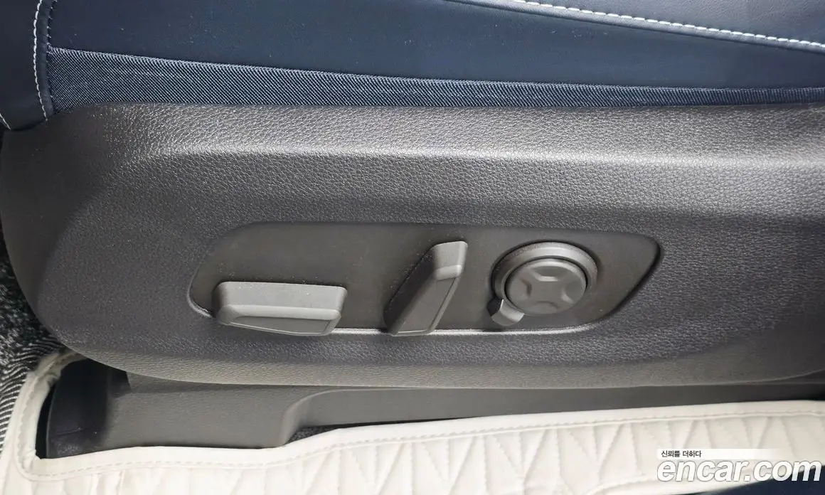 Kia Carnival 2025 1.6 автомат (гидро), фото 38