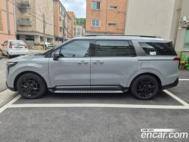 Kia Carnival 2026 1.6 автомат (гидро), миниатюра 5 Kia Carnival 2026 1.6 автомат (гидро), миниатюра 5