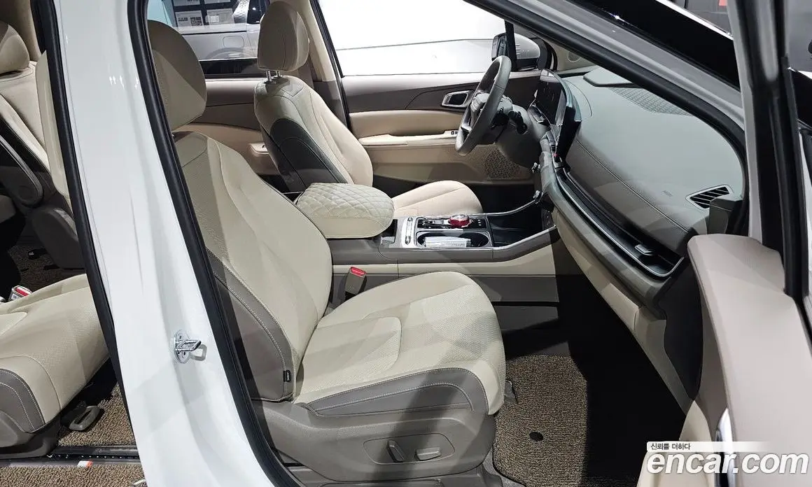 Kia Carnival 2026 1.6 автомат (гидро), фото 16